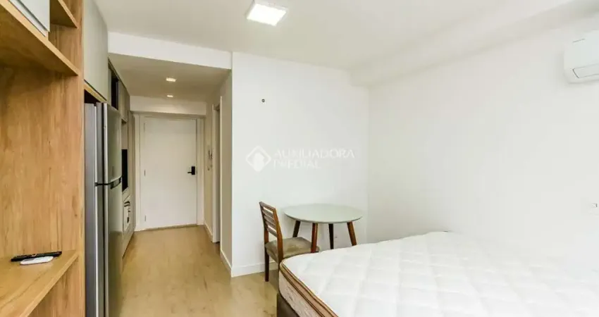 Flat com 1 quarto para alugar na Avenida dos Cubanos, 114, Partenon, Porto Alegre