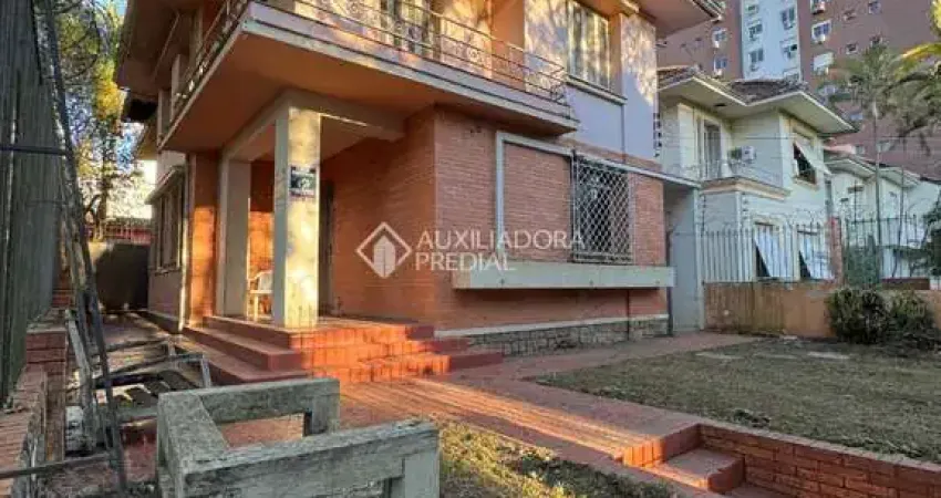 Casa em condomínio fechado com 4 quartos para alugar na Rua Dário Pederneiras, 220, Petrópolis, Porto Alegre