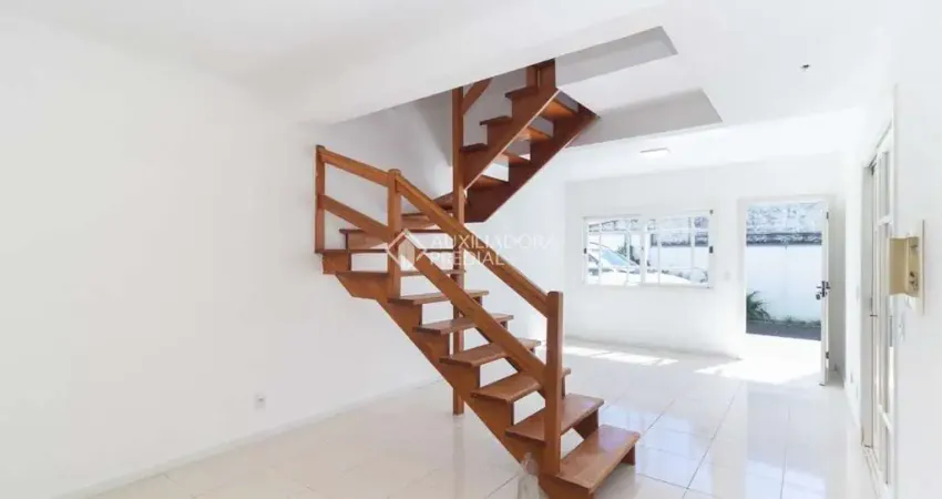 Casa em condomínio fechado com 3 quartos para alugar na Estrada Jorge Pereira Nunes, 485, Campo Novo, Porto Alegre