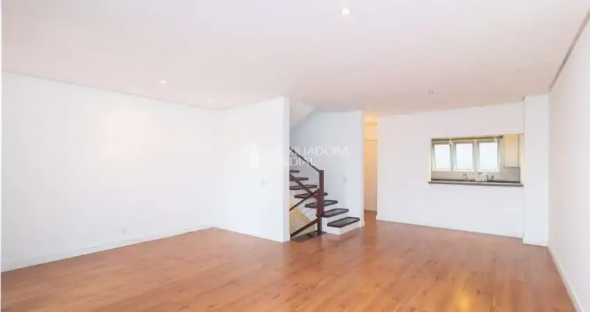 Casa em condomínio fechado com 3 quartos para alugar na Avenida Coronel Marcos, 39, Pedra Redonda, Porto Alegre