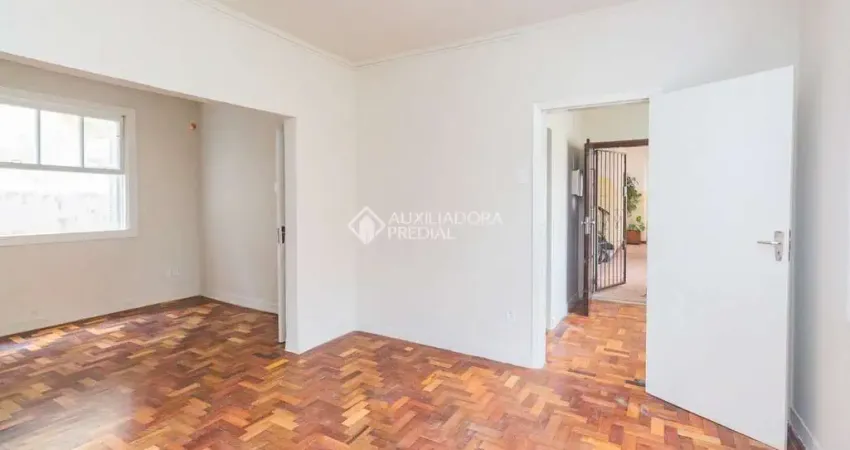Apartamento com 2 quartos para alugar na Rua João Guimarães, 136, Santa Cecília, Porto Alegre