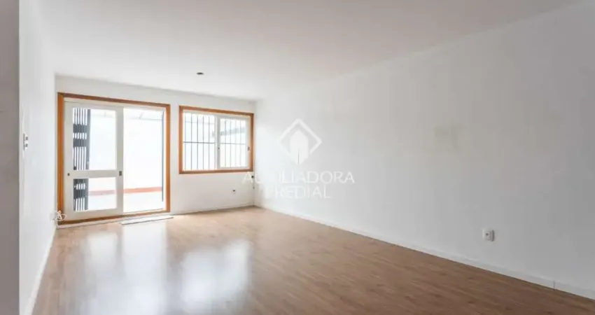 Apartamento com 2 quartos para alugar na Avenida Coronel Lucas de Oliveira, 2246, Petrópolis, Porto Alegre