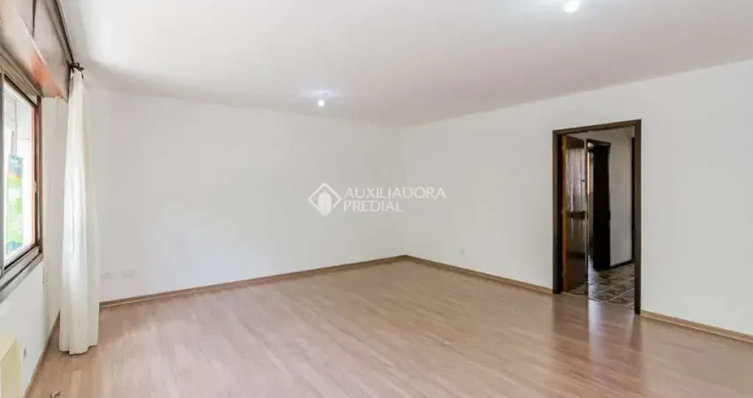 Apartamento com 3 quartos para alugar na Avenida José Bonifácio, 61, Farroupilha, Porto Alegre