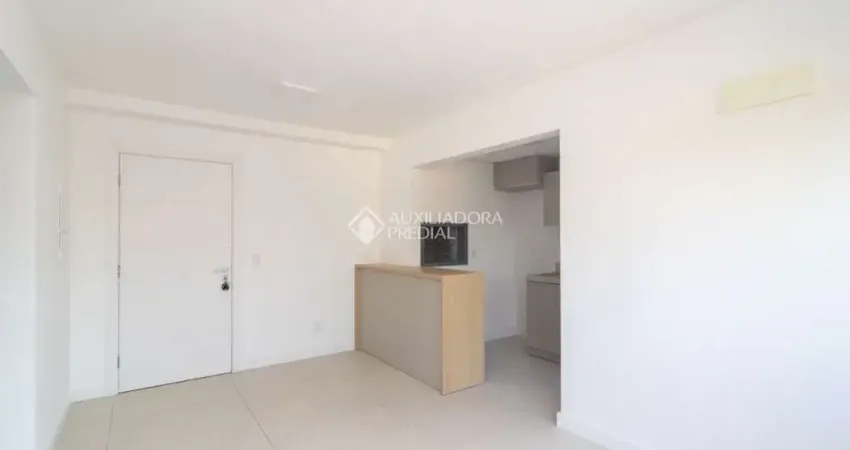 Apartamento com 3 quartos para alugar na Rua Joaquim Cruz, 300, Partenon, Porto Alegre