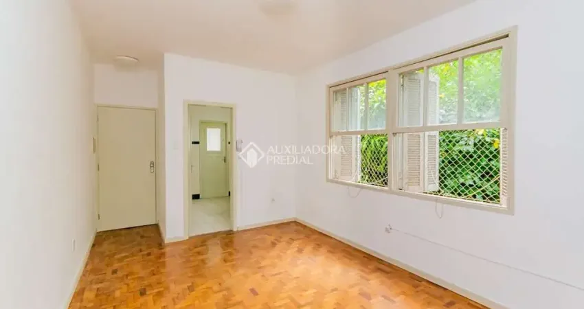 Apartamento com 2 quartos para alugar na Avenida Protásio Alves, 1320, Rio Branco, Porto Alegre