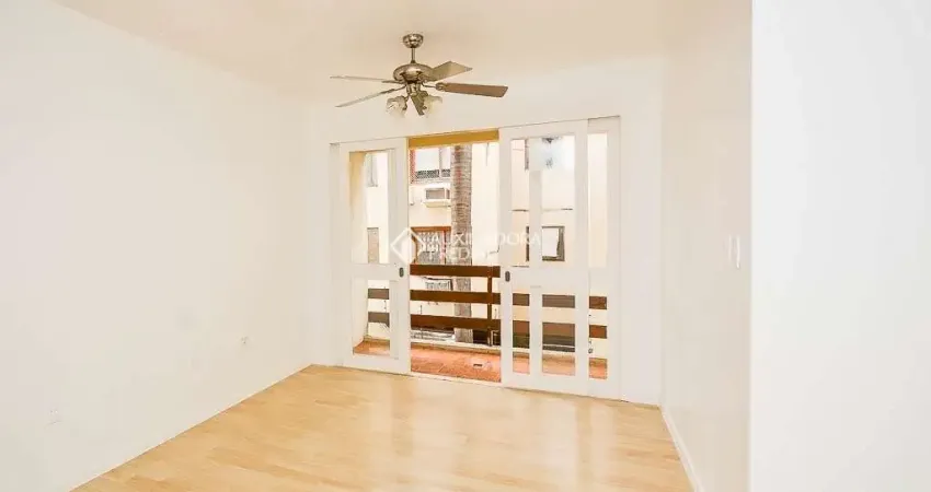 Apartamento com 3 quartos para alugar na Rua Visconde de Inhauma, 21, Azenha, Porto Alegre