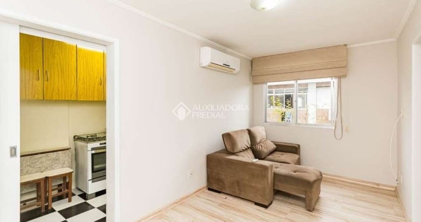 Apartamento com 2 quartos para alugar na Rua Olavo Bilac, 110, Azenha, Porto Alegre