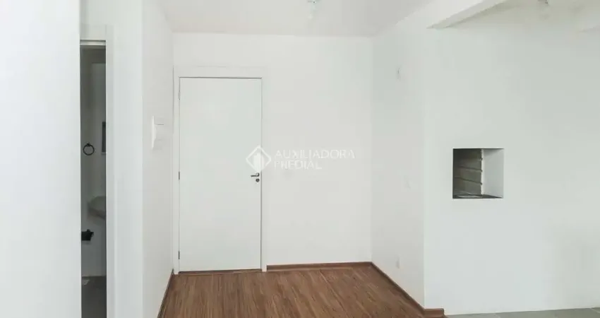 Apartamento com 2 quartos para alugar na Alameda Três de Outubro, 15, Sarandi, Porto Alegre