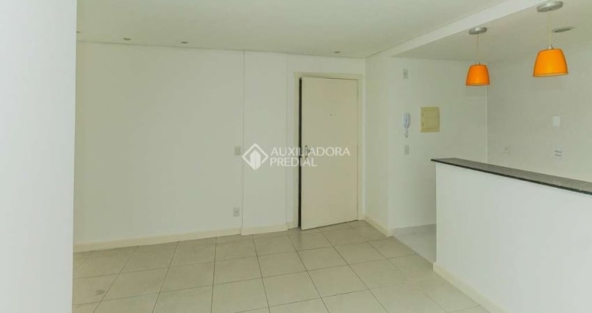 Apartamento com 3 quartos para alugar na Avenida Dom Cláudio José Gonçalves Ponce de Leão, 140, Vila Ipiranga, Porto Alegre