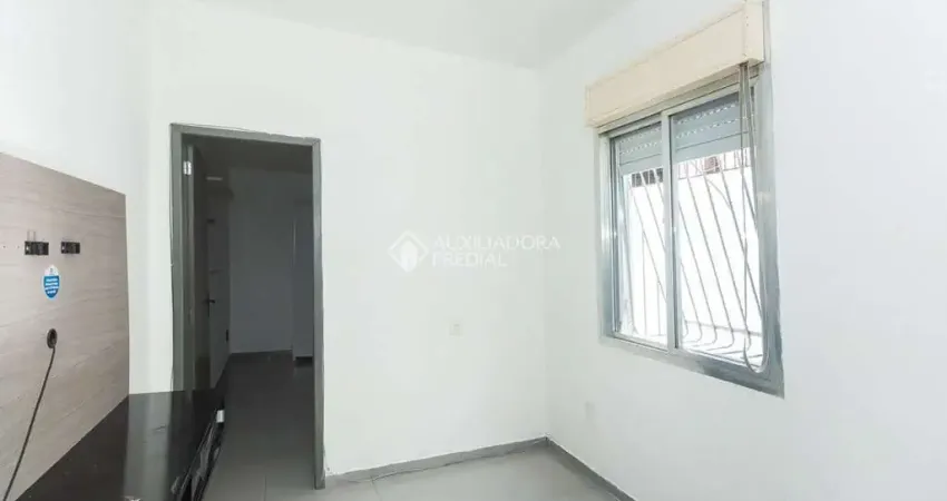 Apartamento com 1 quarto para alugar na Avenida General Emílio Lúcio Esteves, 214, Santa Maria Goretti, Porto Alegre