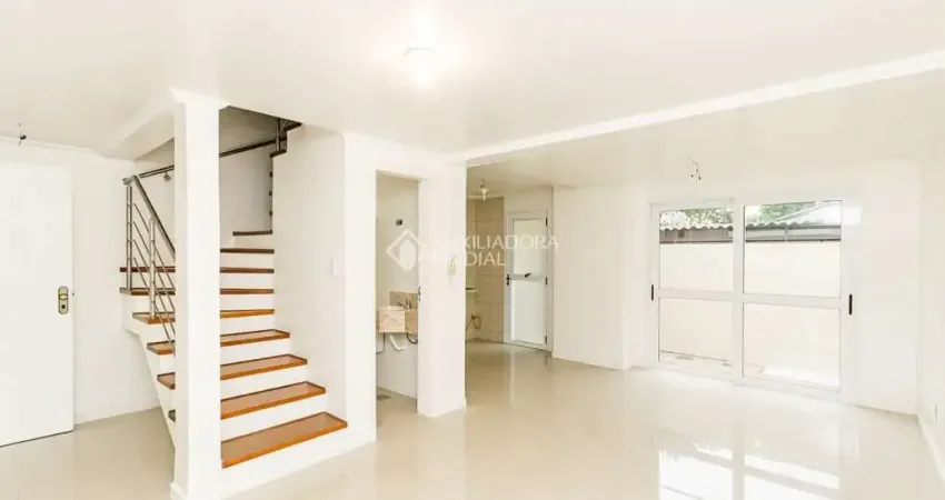 Casa em condomínio fechado com 3 quartos para alugar na Rua Doutor Pereira Neto, 1215, Tristeza, Porto Alegre
