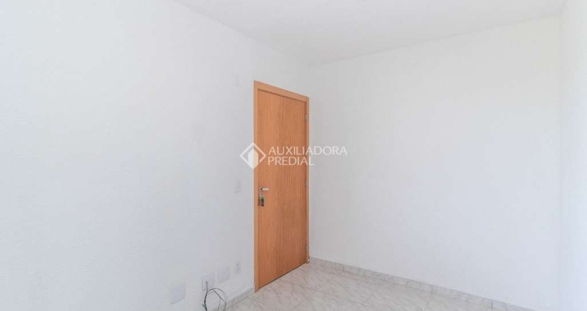 Apartamento com 2 quartos para alugar na Sete Mil e Oito, 350, Restinga, Porto Alegre