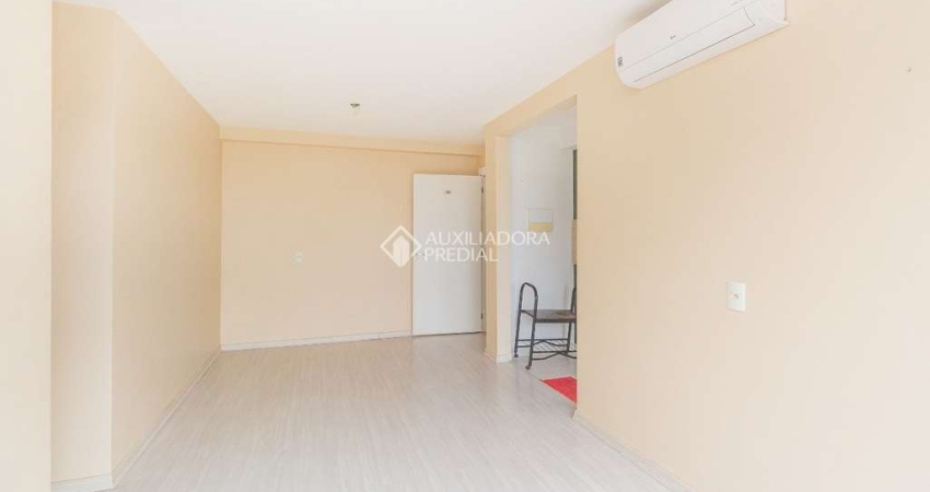 Apartamento com 2 quartos para alugar na Rua Waldemar Pinheiro Cantergi, 80, Sarandi, Porto Alegre