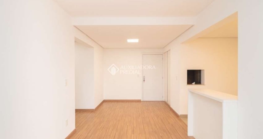 Apartamento com 2 quartos para alugar na Praça Doutor Gastão Santos, 38, Passo da Areia, Porto Alegre