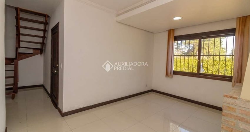 Casa em condomínio fechado com 3 quartos para alugar na Avenida da Serraria, 2222, Espírito Santo, Porto Alegre