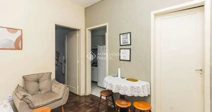Apartamento com 1 quarto para alugar na Avenida Cristóvão Colombo, 709, Floresta, Porto Alegre