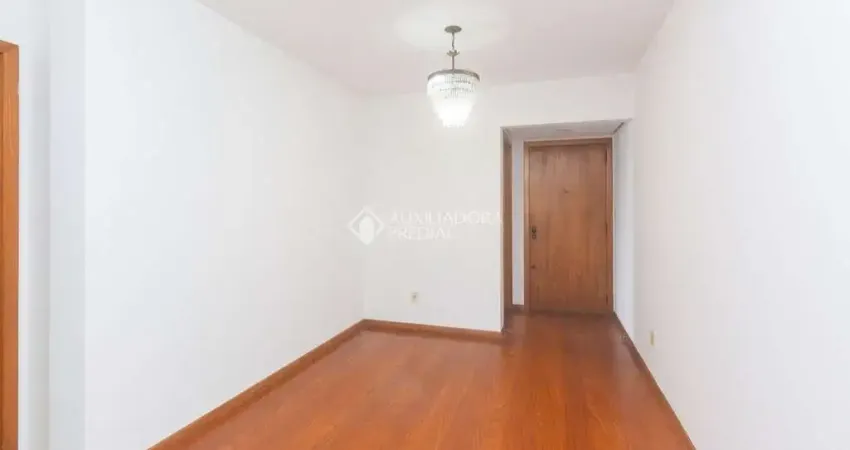 Apartamento com 3 quartos para alugar na Rua Portugal, 399, São João, Porto Alegre