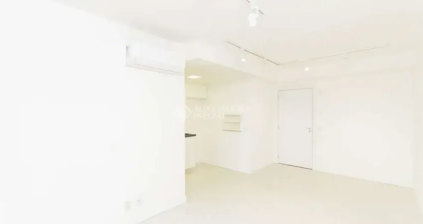 Apartamento com 2 quartos para alugar na Rua Cipó, 392, Passo da Areia, Porto Alegre
