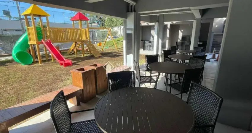 Apartamento com 2 quartos para alugar na Herculano Carneiro Pinto, 55, Jardim Itu Sabará, Porto Alegre