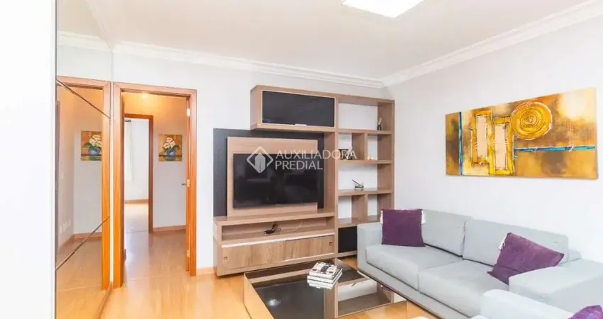 Apartamento com 3 quartos para alugar na Rua Roque Calage, 870, Passo da Areia, Porto Alegre