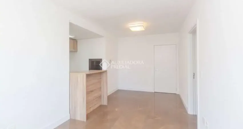 Apartamento com 2 quartos para alugar na Rua Carlos Von Koseritz, 1200, Auxiliadora, Porto Alegre