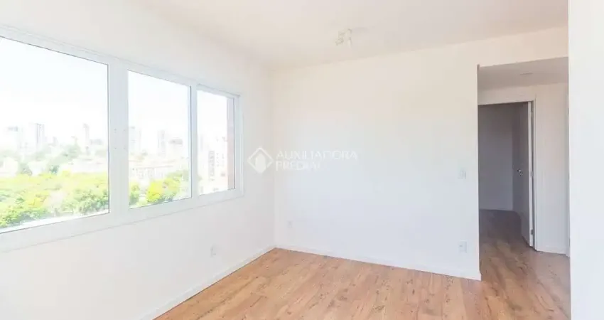 Apartamento com 1 quarto para alugar na Rua Sapê, 900, Passo da Areia, Porto Alegre