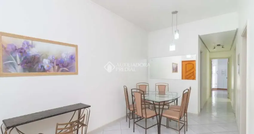 Apartamento com 3 quartos para alugar na Avenida Eduardo Prado, 26, Cavalhada, Porto Alegre