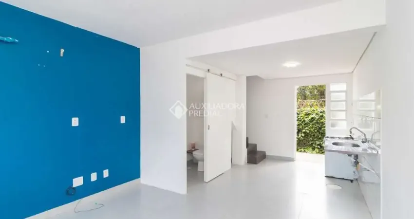 Casa em condomínio fechado com 1 quarto para alugar na Rua Dormênio, 5, Santa Tereza, Porto Alegre