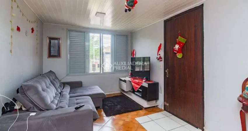 Casa em condomínio fechado com 3 quartos para alugar na Avenida Brino, 409, Santa Maria Goretti, Porto Alegre