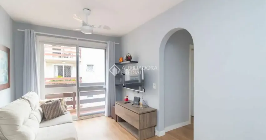 Apartamento com 2 quartos para alugar na Rua Doutor Castro de Menezes, 930, Vila Assunção, Porto Alegre