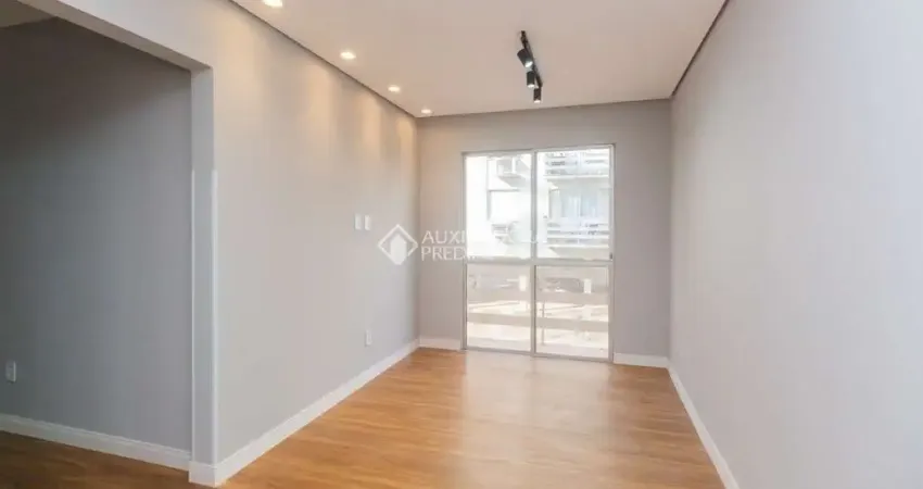 Apartamento com 3 quartos para alugar na Avenida João Wallig, 687, Passo da Areia, Porto Alegre