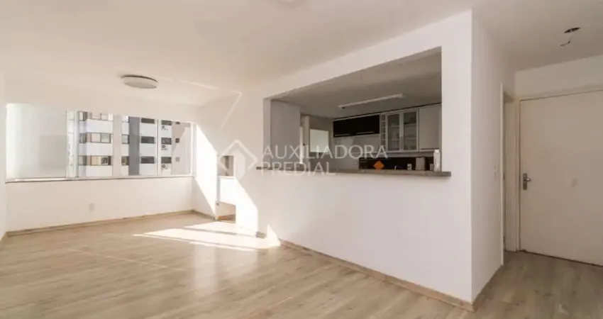 Apartamento com 3 quartos para alugar na Rua Tito Lívio Zambecari, 323, Mont Serrat, Porto Alegre