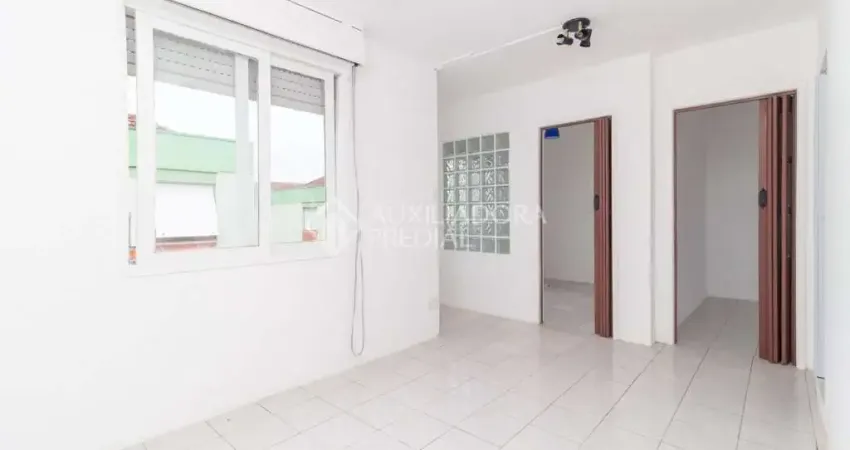 Apartamento com 2 quartos para alugar na Avenida Capivari, 433, Cristal, Porto Alegre