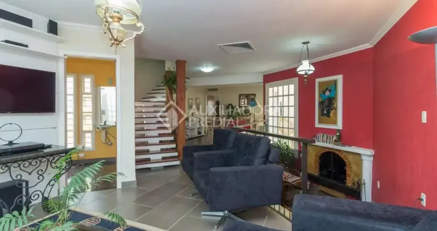 Casa em condomínio fechado com 4 quartos para alugar na Rua Paulo Derly Strehl, 30, Ipanema, Porto Alegre