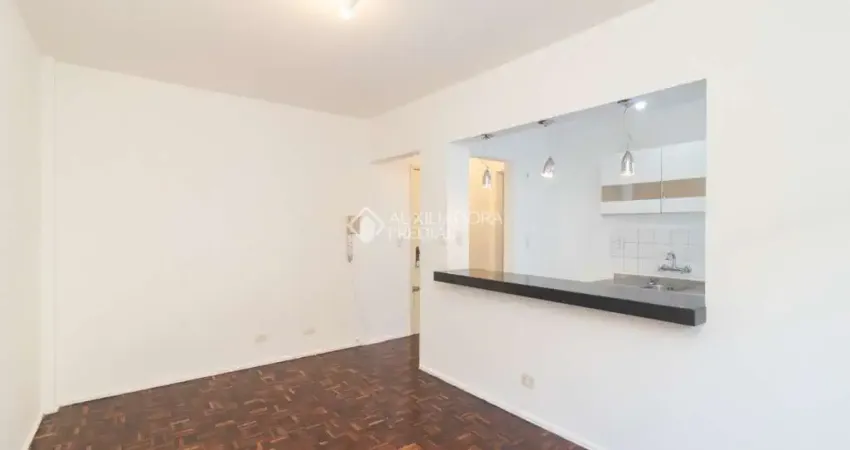 Apartamento com 2 quartos para alugar na Avenida Getúlio Vargas, 1196, Menino Deus, Porto Alegre
