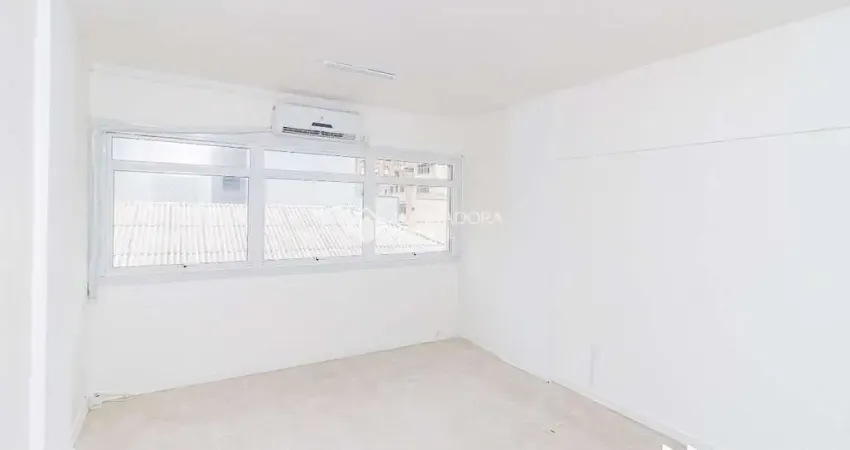 Sala comercial para alugar na Rua Uruguai, 335, Centro Histórico, Porto Alegre