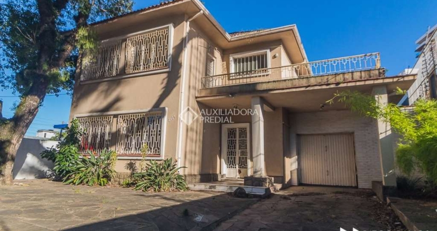Casa comercial para alugar na Avenida Protásio Alves, 3901, Petrópolis, Porto Alegre