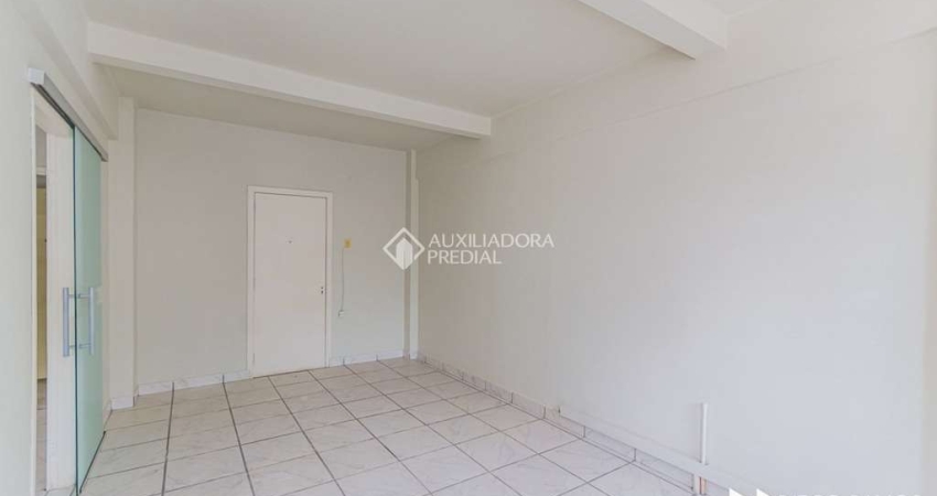 Sala comercial para alugar na Praça Otávio Rocha, 179, Centro Histórico, Porto Alegre
