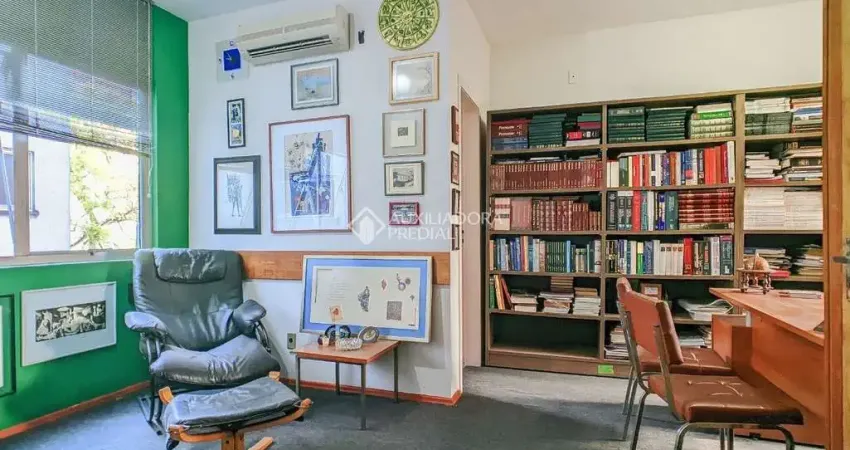 Sala comercial para alugar na Rua Felipe Camarão, 664, Rio Branco, Porto Alegre