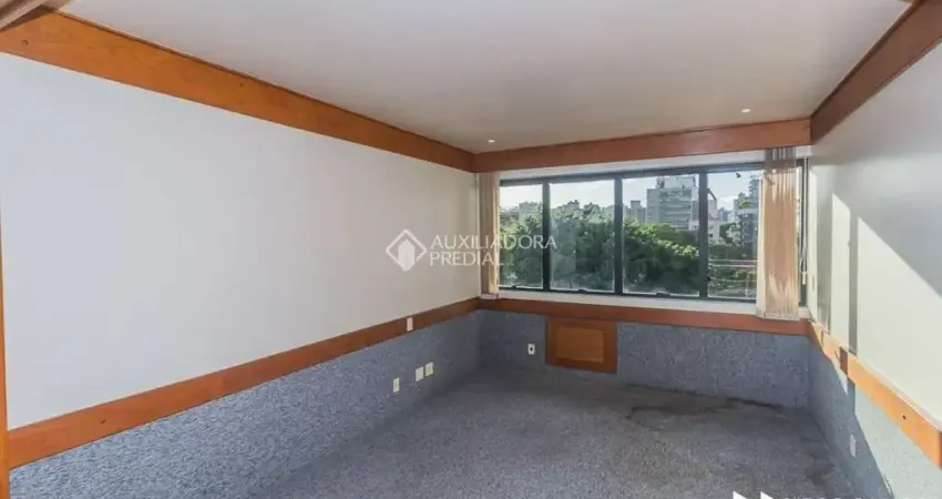 Sala comercial para alugar na Avenida Taquara, 596, Petrópolis, Porto Alegre