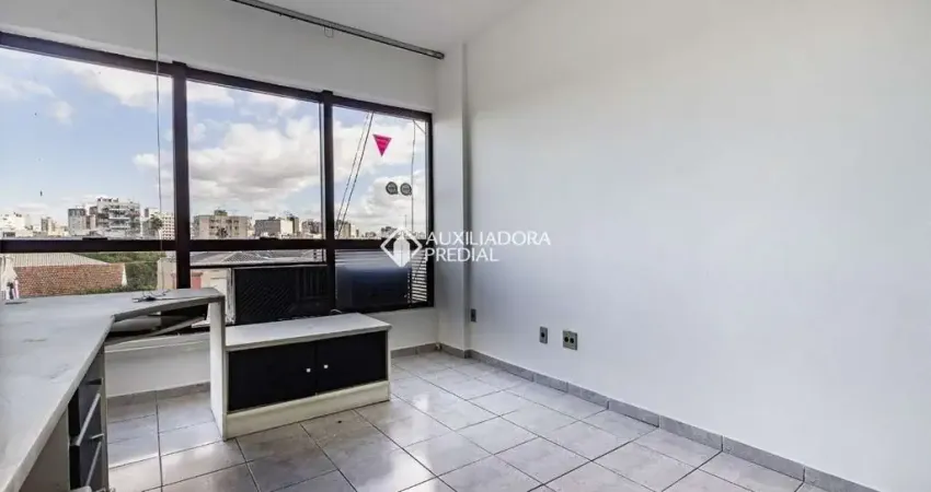 Sala comercial para alugar na Rua Buarque de Macedo, 748, São Geraldo, Porto Alegre
