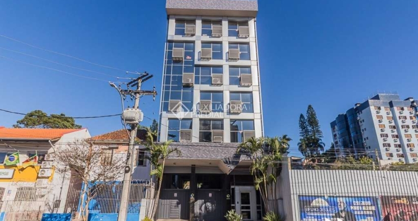 Sala comercial para alugar na Rua José de Alencar, 1073, Menino Deus, Porto Alegre