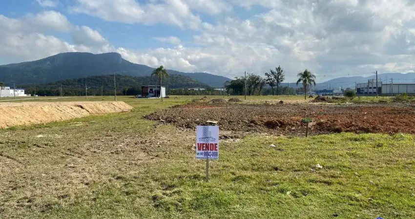 Terreno comercial à venda na Rua Jorge José Zimmermann, 387, Sertão do Maruim, São José