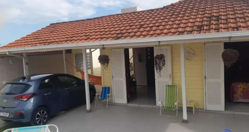 Casa com 3 quartos à venda na Rua Petúnia, 753, Praia do Sonho, Palhoça