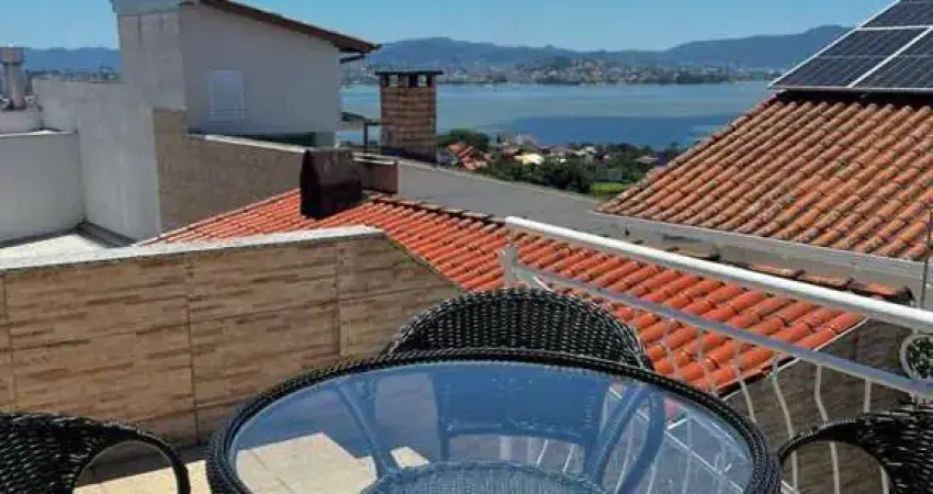 Casa com 3 quartos à venda na Rua Rosa Emília da Costa, Centro, São José