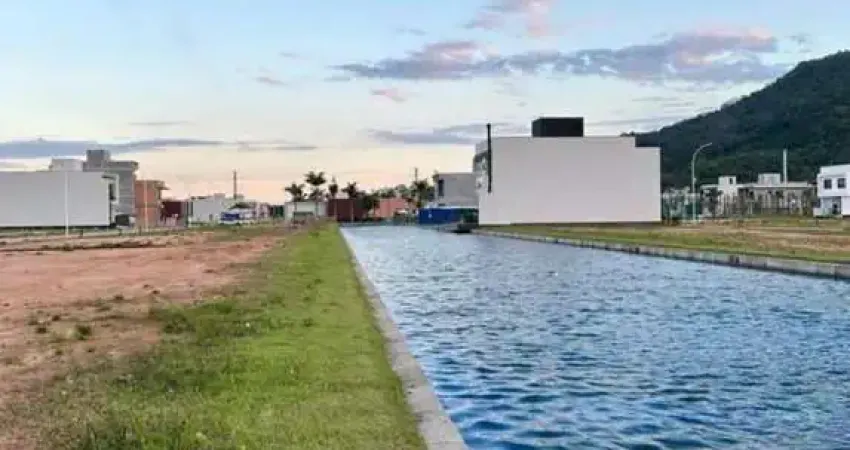 Terreno em condomínio fechado à venda na Avenida Wilson Castelo Branco, Deltaville, Biguaçu