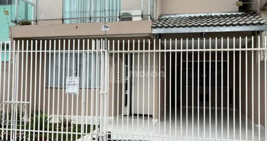 Casa com 3 quartos à venda na Rua Aviador Frare Batista, 264, Olarias, Ponta Grossa