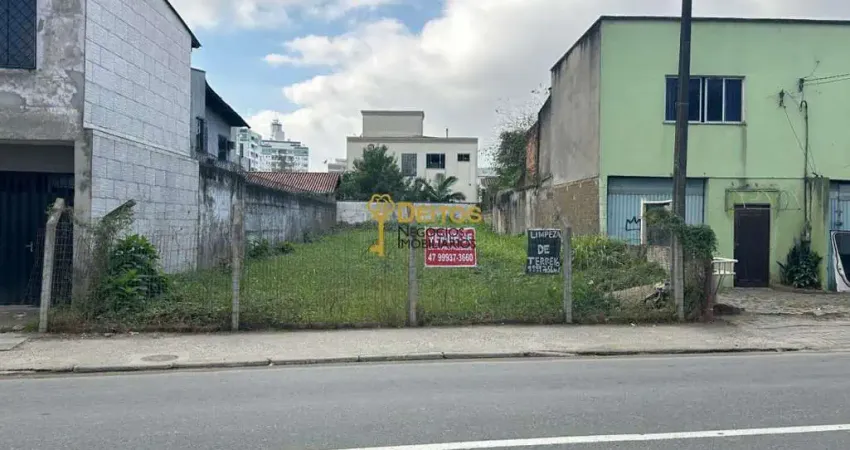 Terreno à venda em Itajaí, São João - Oportunidade única!
