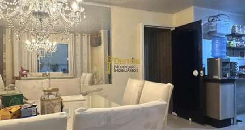 Casa no bairro Cidade Nova com 03 Dormitórios, sendo 01 Suíte, Quintal e Edícula com churrasqueira, por apenas R$ 4.500,00 - Itajaí/SC