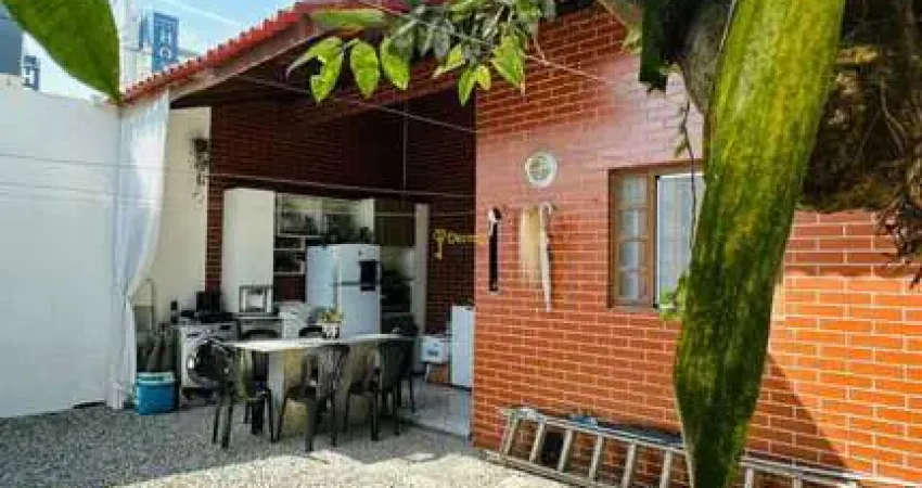 Casa térrea mobiliada, ótima localização - Próximo à Beira Rio (excelente para morar, comércio ou escritório)